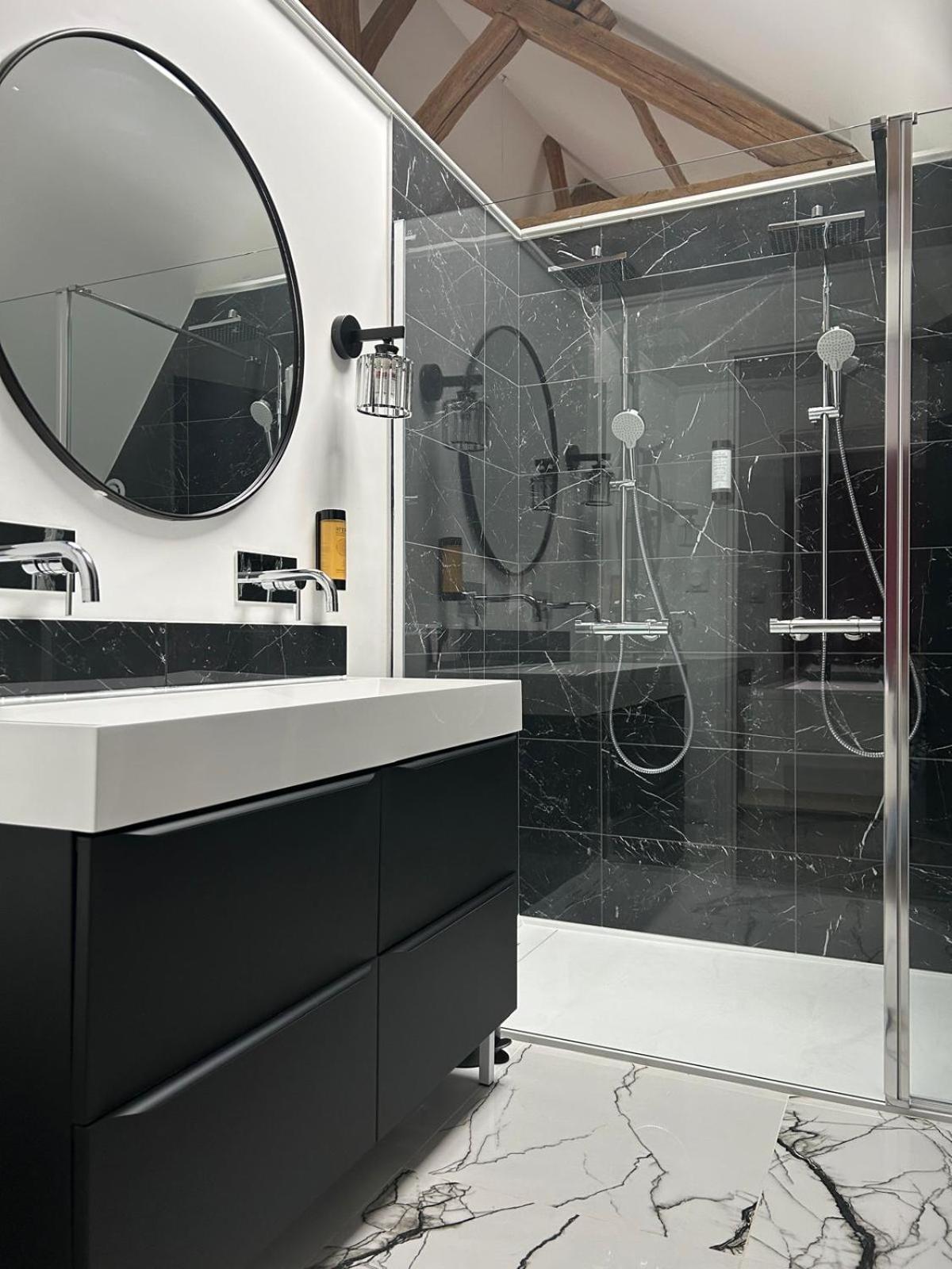 La Baroque Jacuzzi Au Coeur Du Chateau De Apartment Boissettes